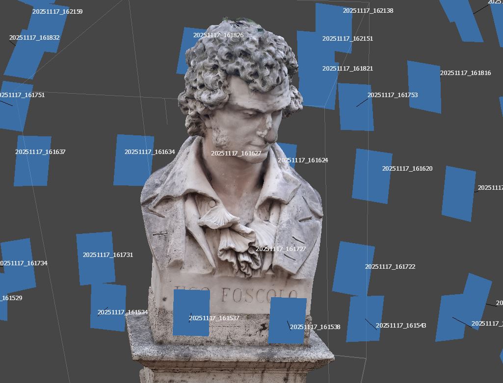 Screenshot del busto con texture estratta dalle fotografie.